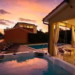 Vila Matis Sarići